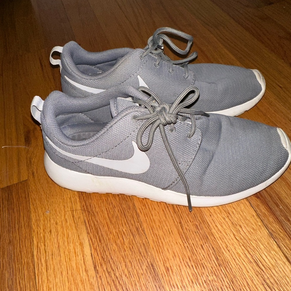 Nike Roshe sneakers